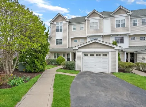 412 Highridge Court Peekskill NY 10566