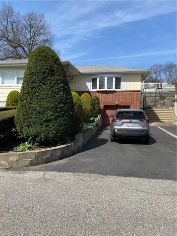 113 Aka 115 Alder Street Yonkers NY 10705