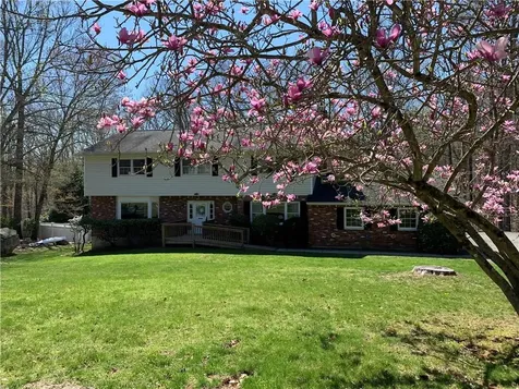 11 Bucyrus Avenue Carmel NY 10512
