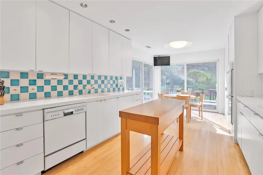 5 Fox Den Road Mount Kisco NY 10549
