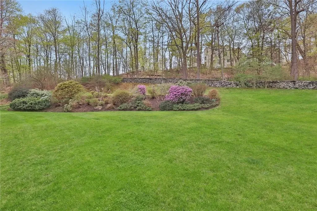 5 Fox Den Road Mount Kisco NY 10549