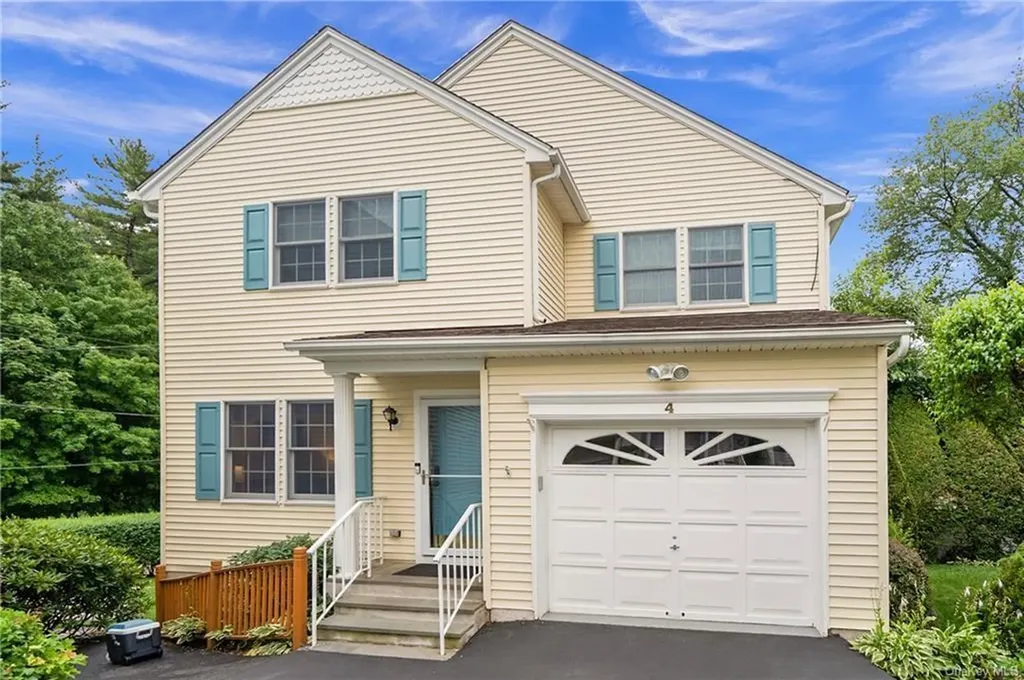 4 Lakeside Drive Valhalla NY 10595