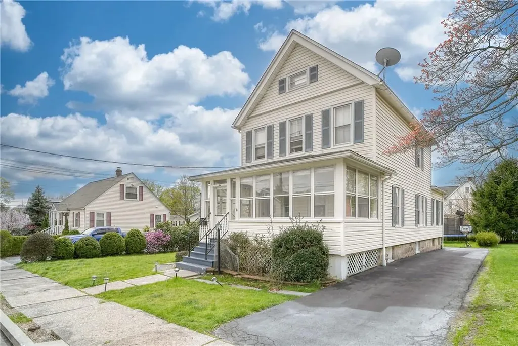 6 Independence Avenue Middletown NY 10940