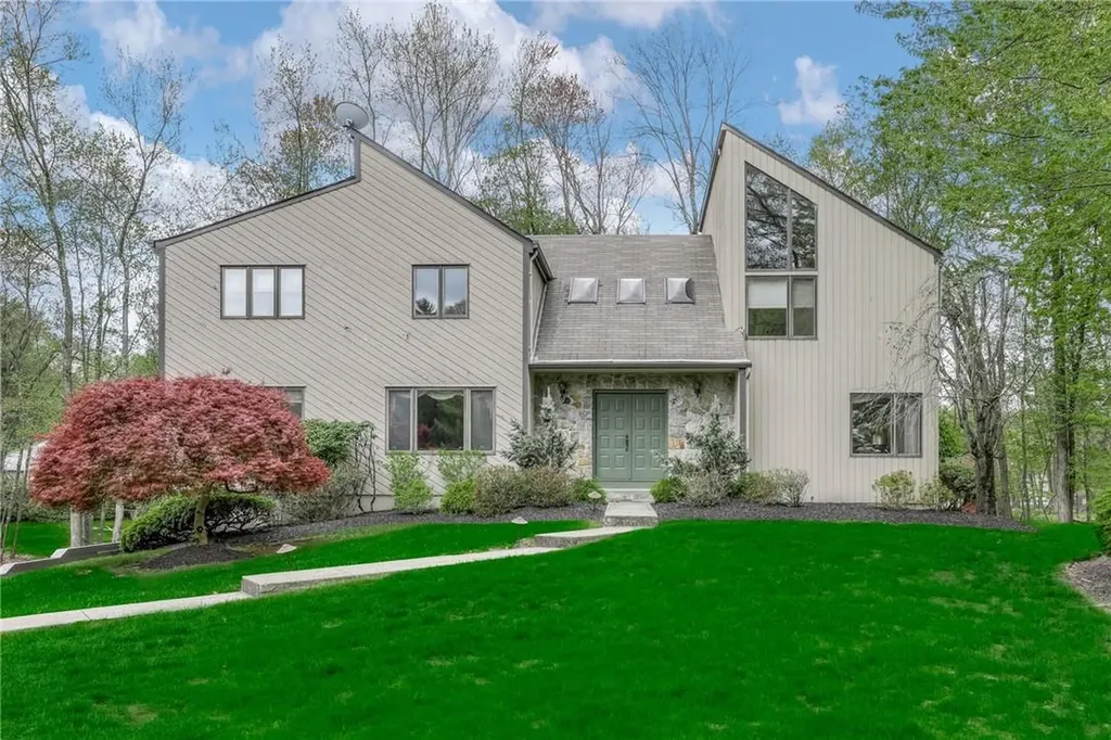 11 Deer Run Road Pomona NY 10970