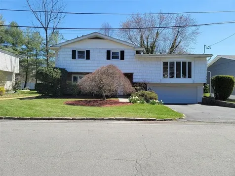 7 Clarendon Place Scarsdale NY 10583