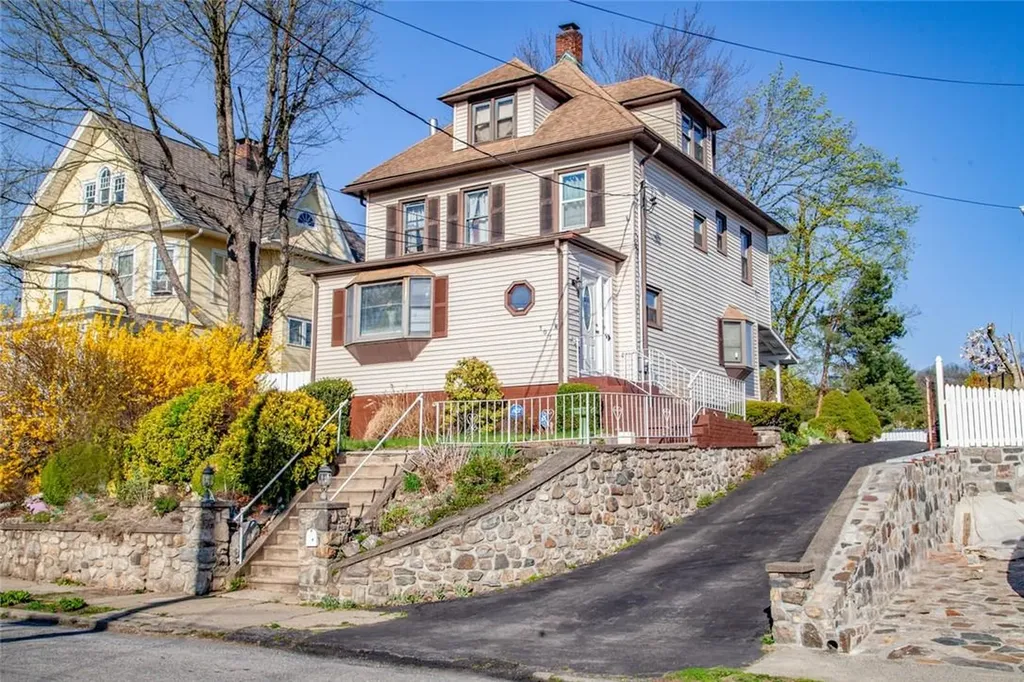 507 Dyckman Street Peekskill NY 10566