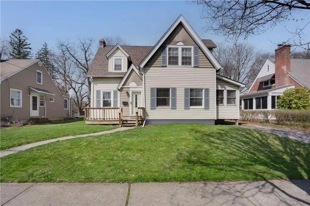 18 Meyer Avenue Poughkeepsie NY 12603