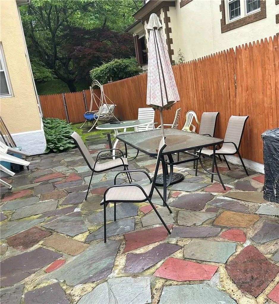 386 Park Hill Avenue Yonkers NY 10705