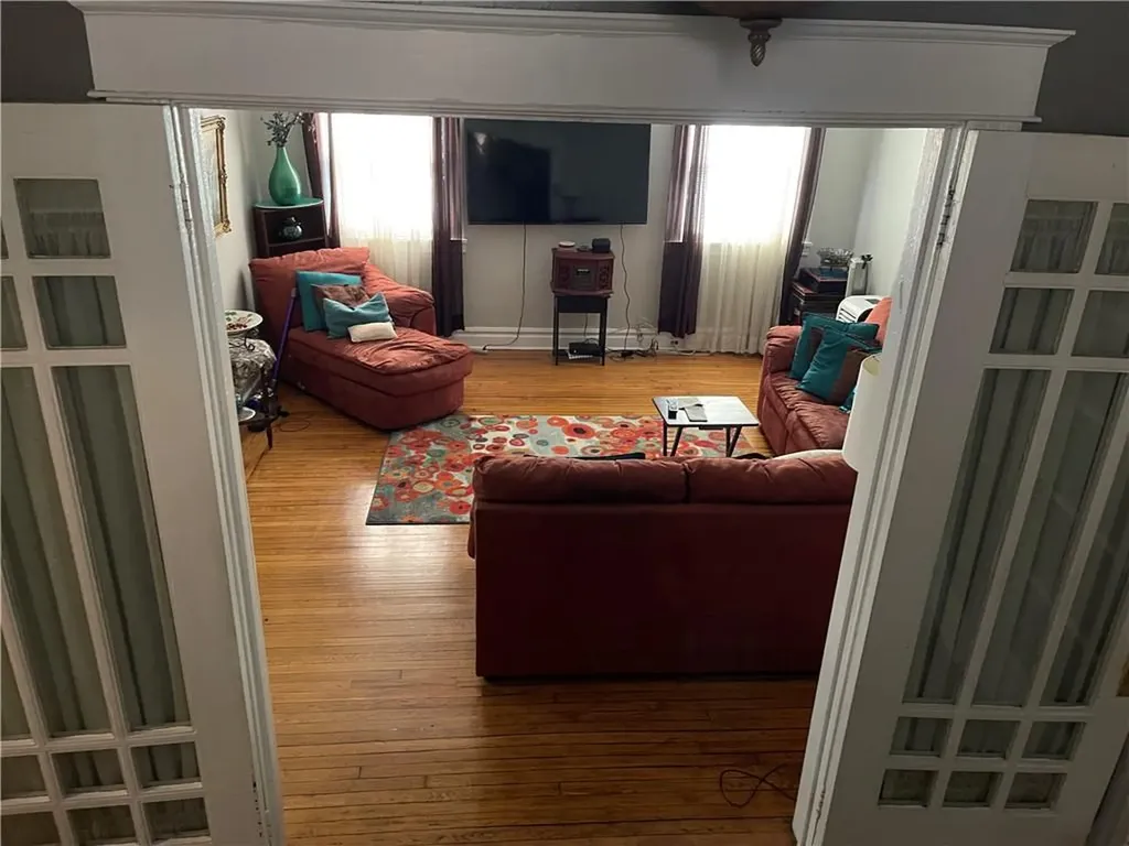 386 Park Hill Avenue Yonkers NY 10705