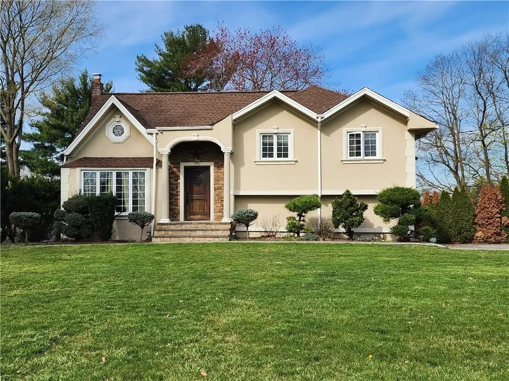 21 Terrace Avenue Nanuet NY 10954