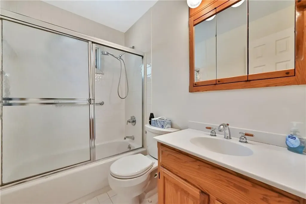 68 Oldert Drive Pearl River NY 10965