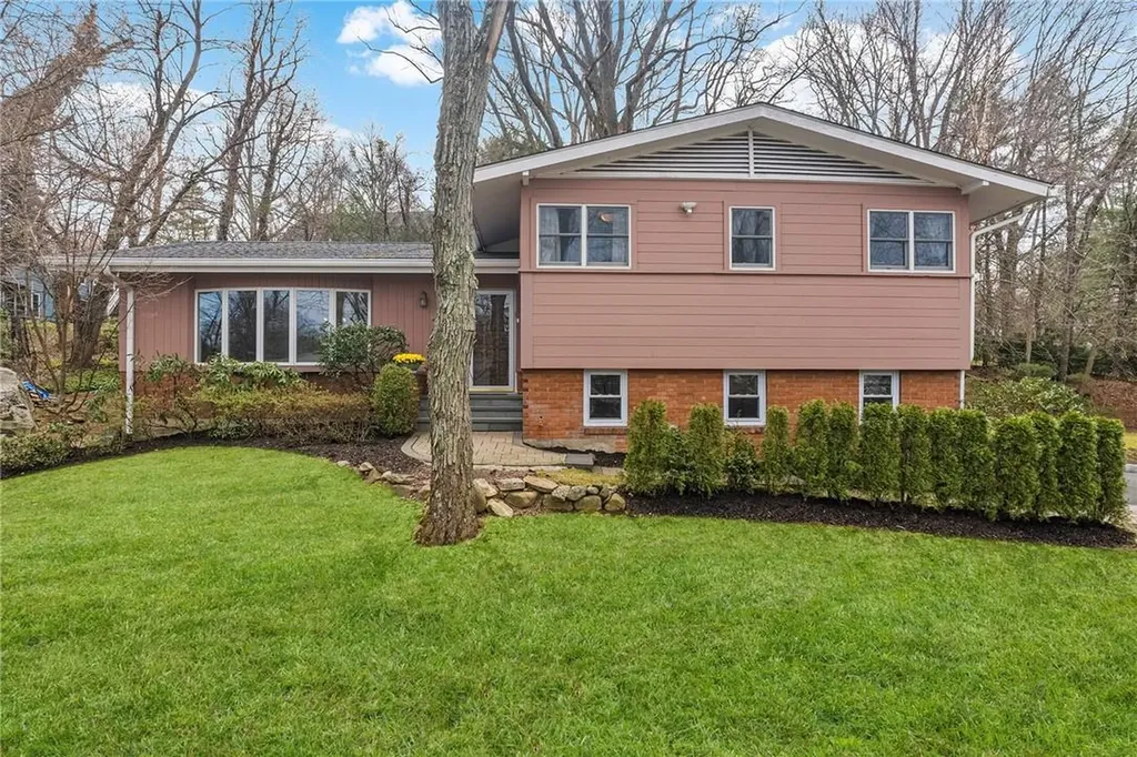9 Warnke Lane Scarsdale NY 10583
