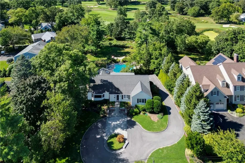 555 Orienta Avenue Mamaroneck NY 10543