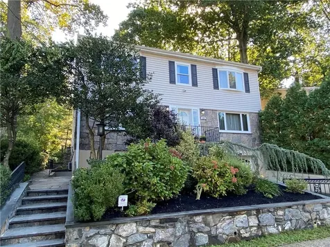 33 Parkway E Mount Vernon NY 10552