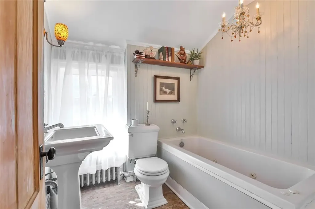 122 Duryea Lane Nanuet NY 10954