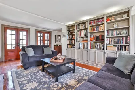 122 Duryea Lane Nanuet NY 10954