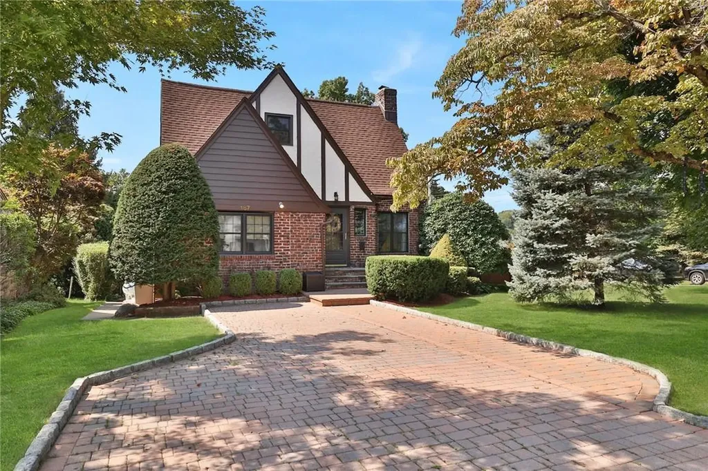 187 Pythian Avenue Hawthorne NY 10532