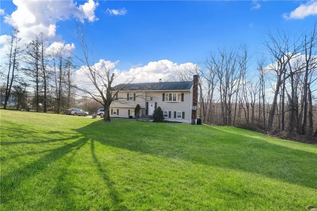 3 Robin Lane Brewster NY 10509
