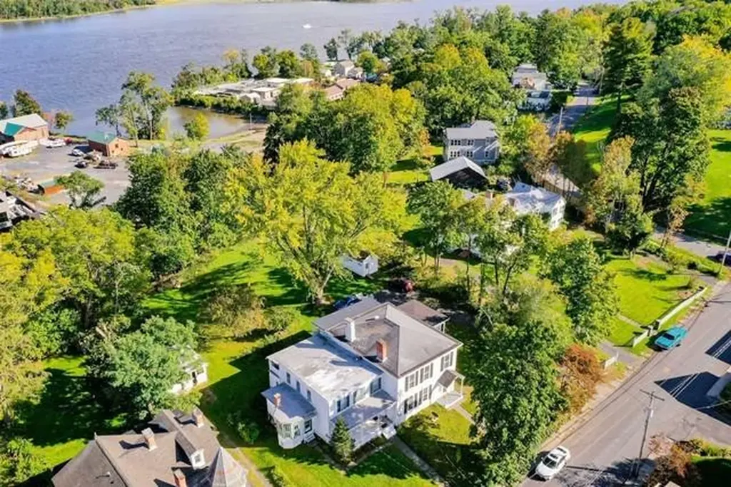 26 Ely Street Coxsackie NY 12051