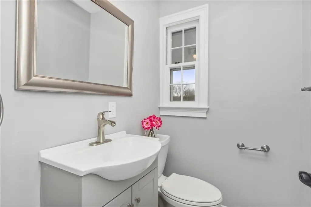 8 Lalli Drive Katonah NY 10536