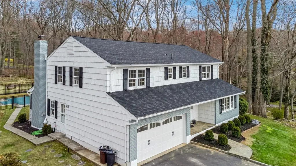 8 Lalli Drive Katonah NY 10536