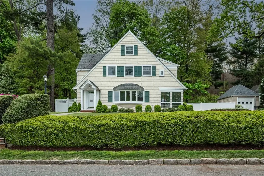 62 Summit Avenue Bronxville NY 10708