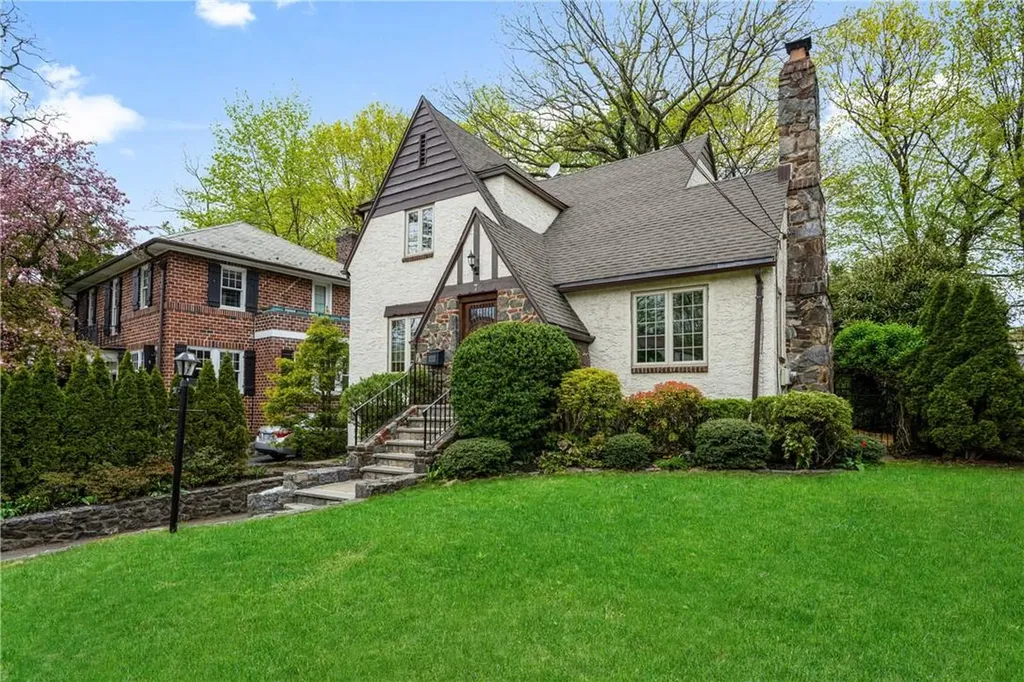 7 Nassau Road Larchmont NY 10538