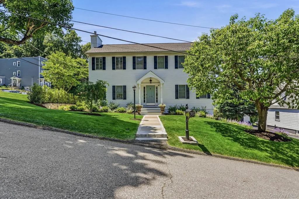 70 Orchard Place Thornwood NY 10594