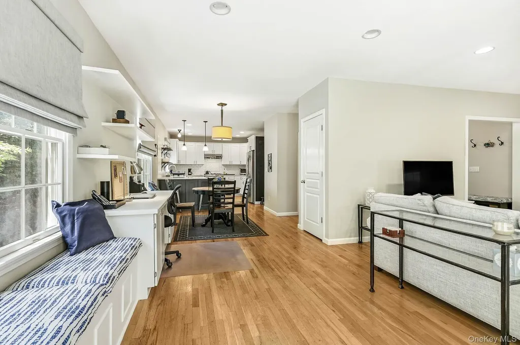 70 Orchard Place Thornwood NY 10594