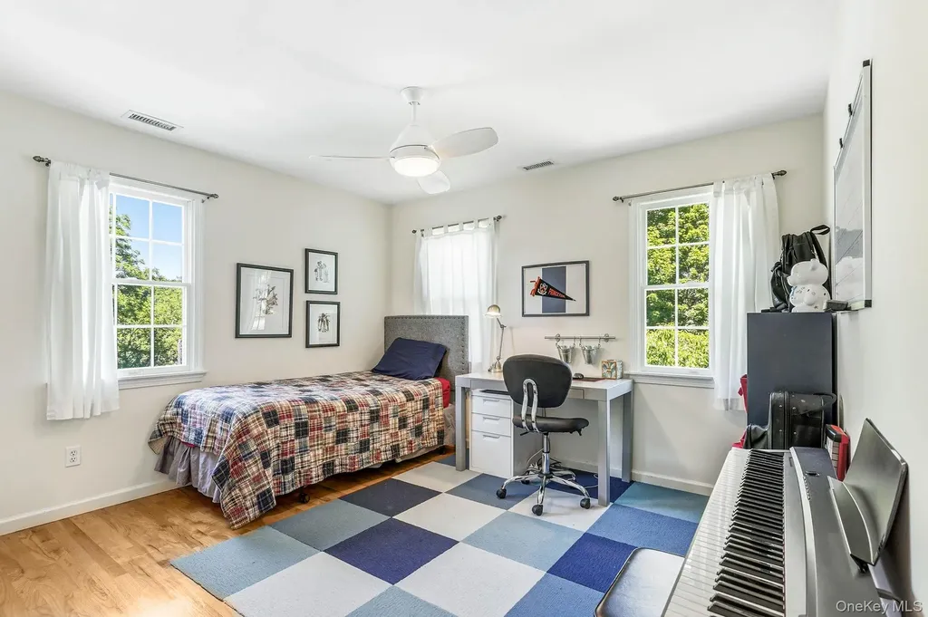 70 Orchard Place Thornwood NY 10594