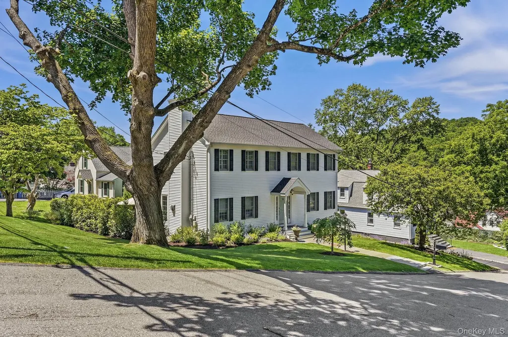 70 Orchard Place Thornwood NY 10594