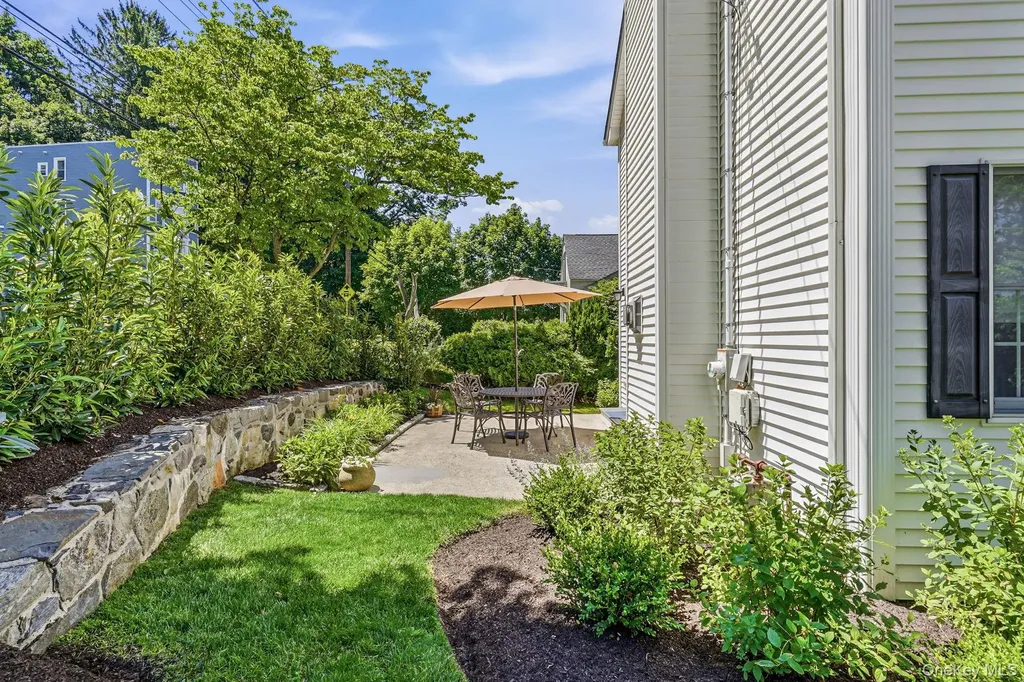 70 Orchard Place Thornwood NY 10594