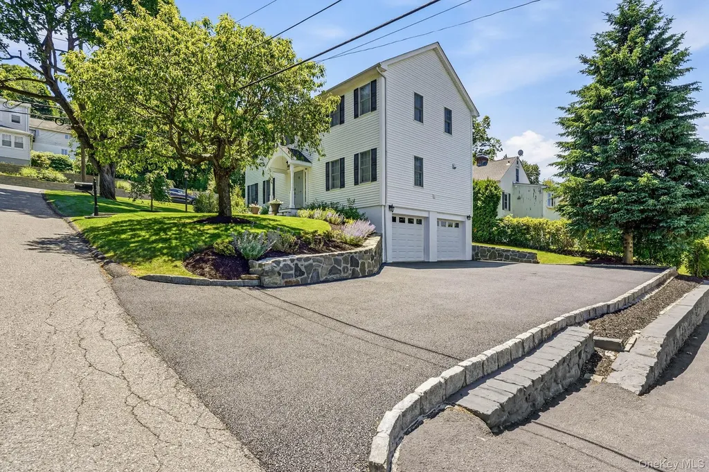 70 Orchard Place Thornwood NY 10594