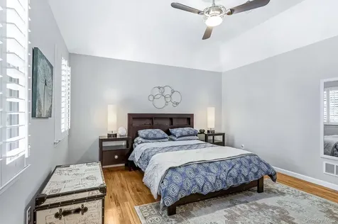 70 Orchard Place Thornwood NY 10594