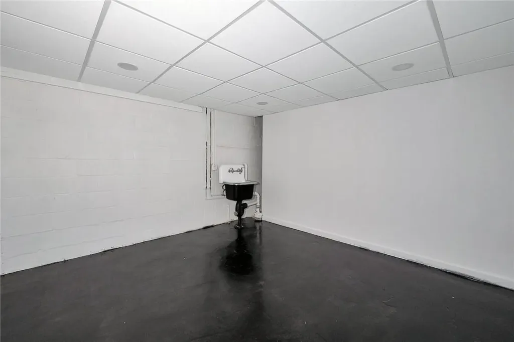 32 School Street Armonk NY 10504