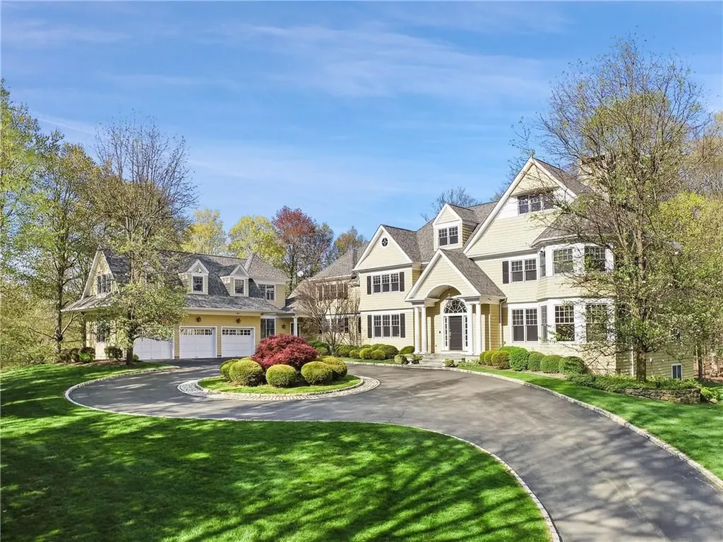 16 Threshing Rock Road Pound Ridge NY 10576