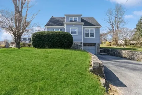7 Mamanasco Road Carmel NY 10512