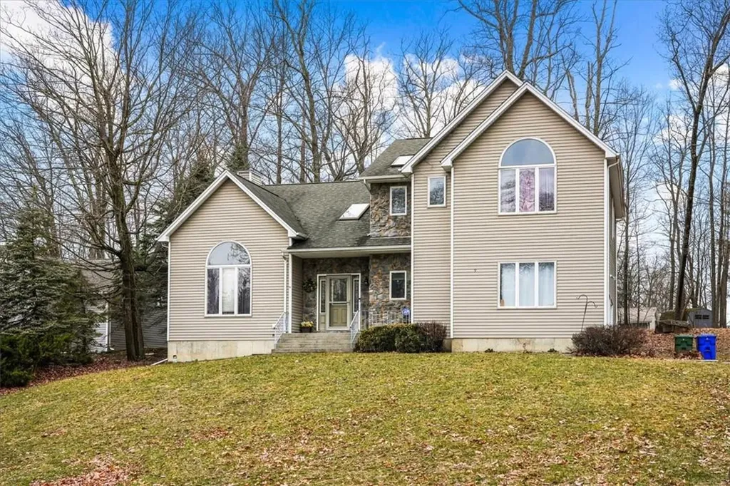 9 Davidge Road Middletown NY 10940