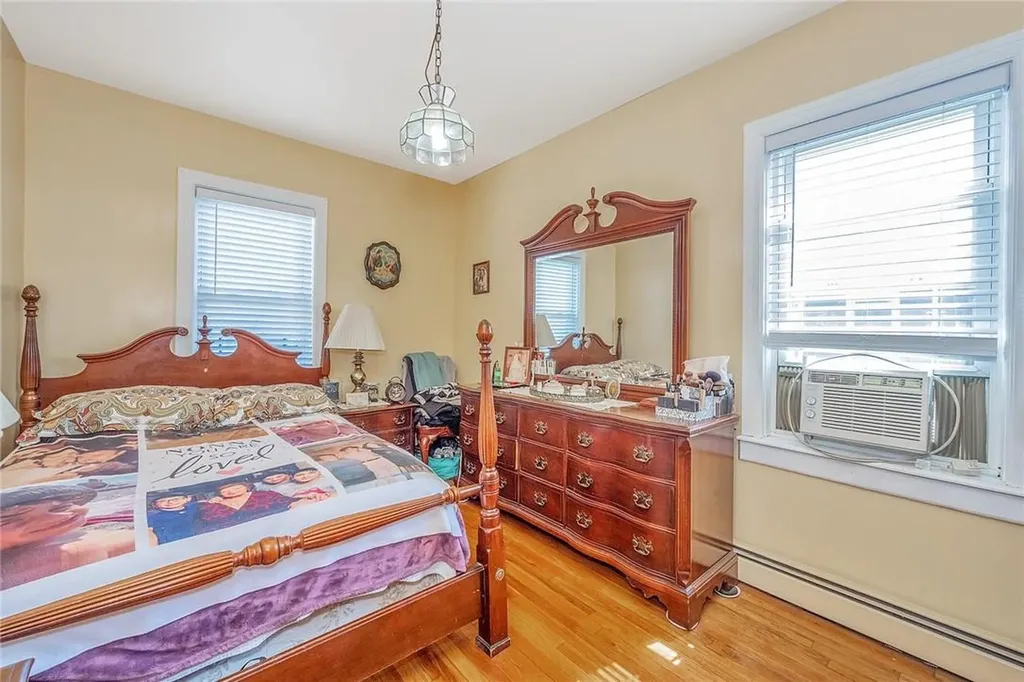 1920 Tomlinson Avenue Bronx NY 10461