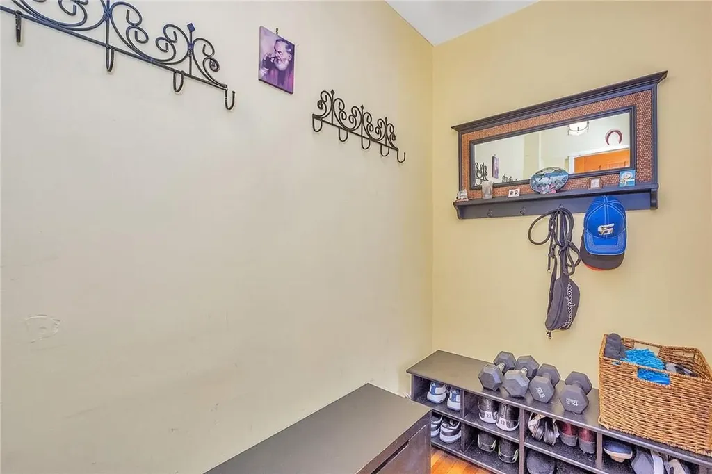 1920 Tomlinson Avenue Bronx NY 10461