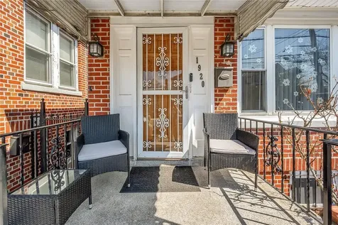 1920 Tomlinson Avenue Bronx NY 10461