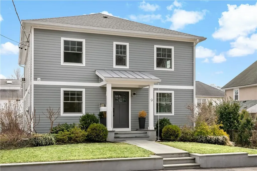 9 Lyons Place New Rochelle NY 10801