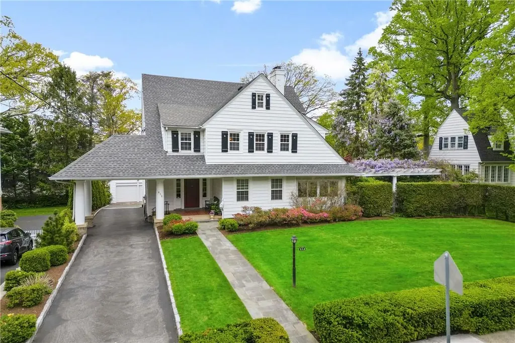 632 Esplanade Pelham NY 10803
