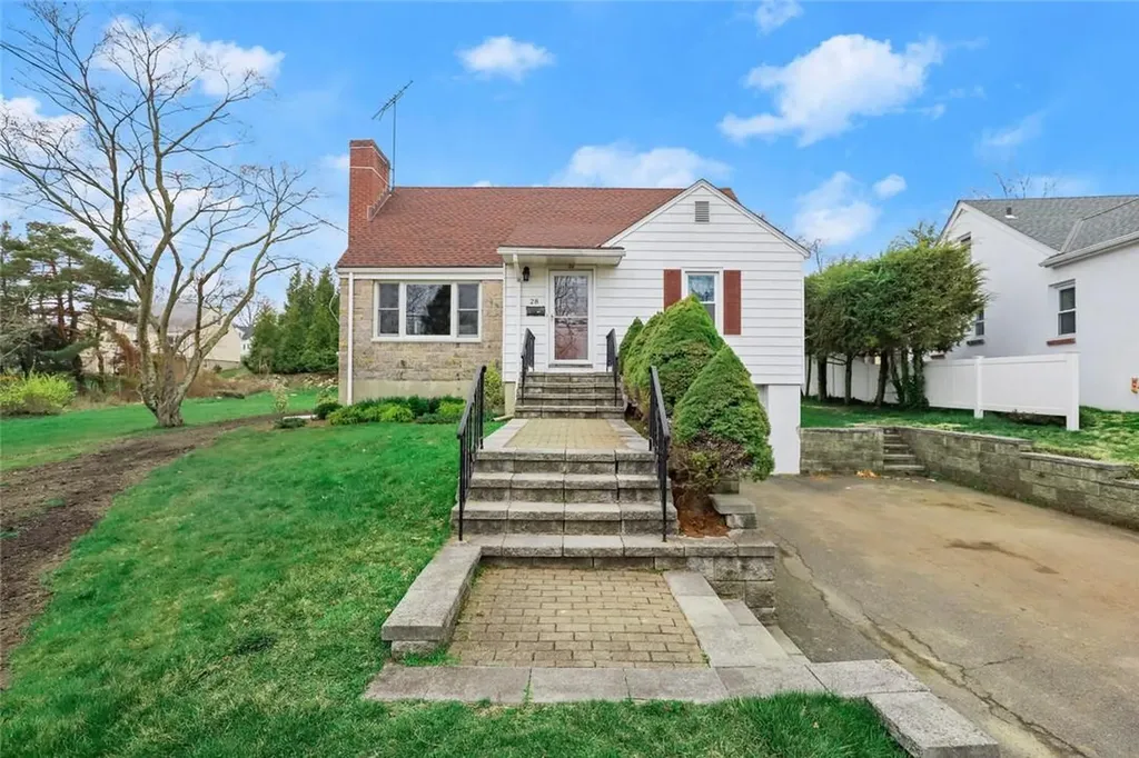 28 Pilgrim Drive Port Chester NY 10573