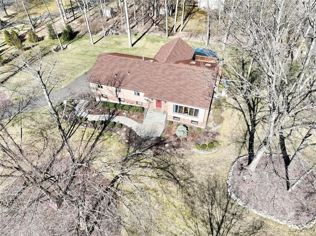 57 W Gate Road Suffern NY 10901