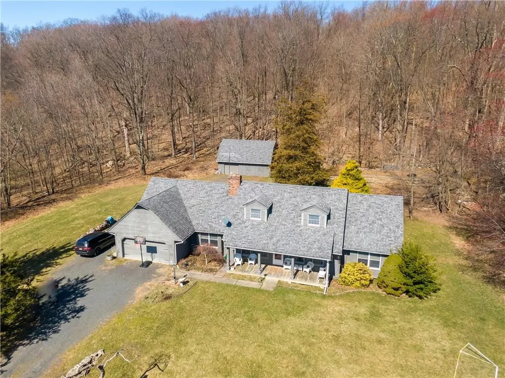 49 Bailey Road New Hampton NY 10958