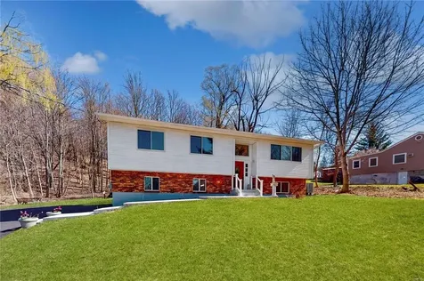 106 Gold Road Poughquag NY 12570