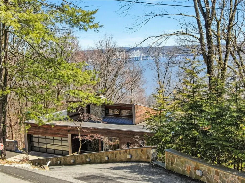 151 Tweed Boulevard Nyack NY 10960