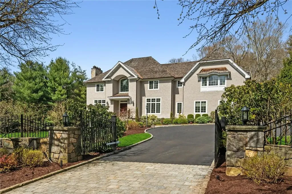 3 Trails End Chappaqua NY 10514