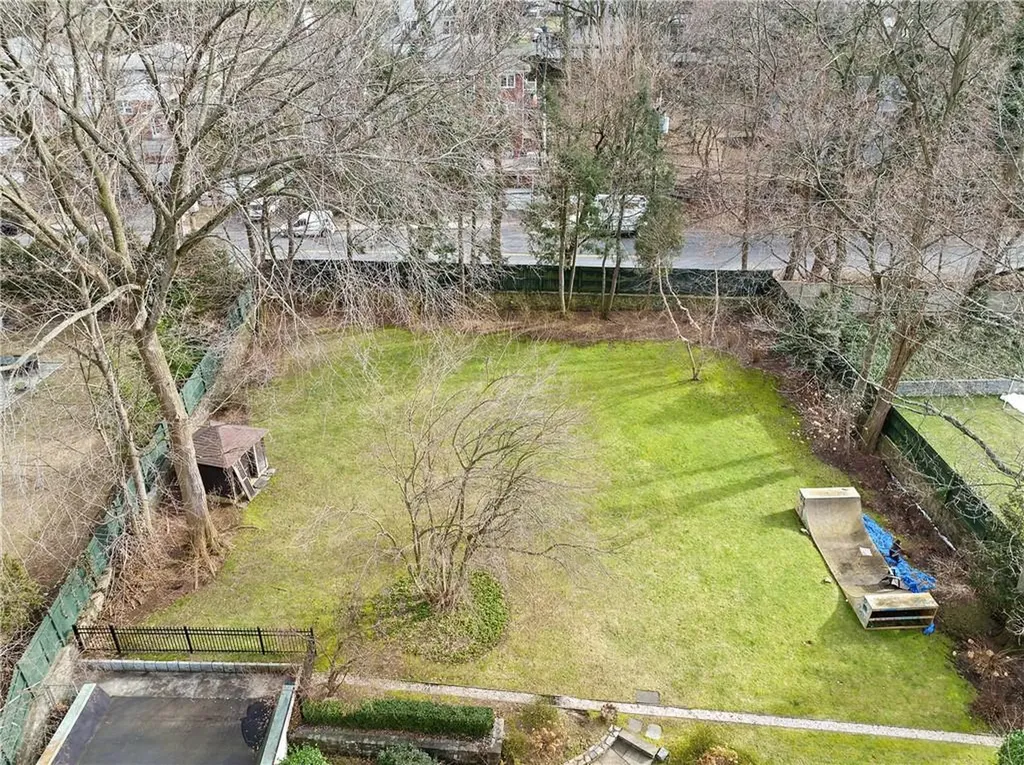 98 Park Avenue Bronxville NY 10708